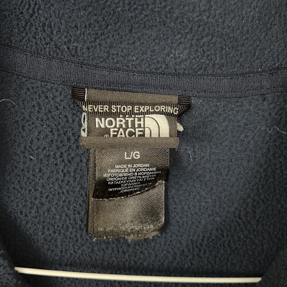 The North Face Fleece Quarter Zip - Picture 2 of 3